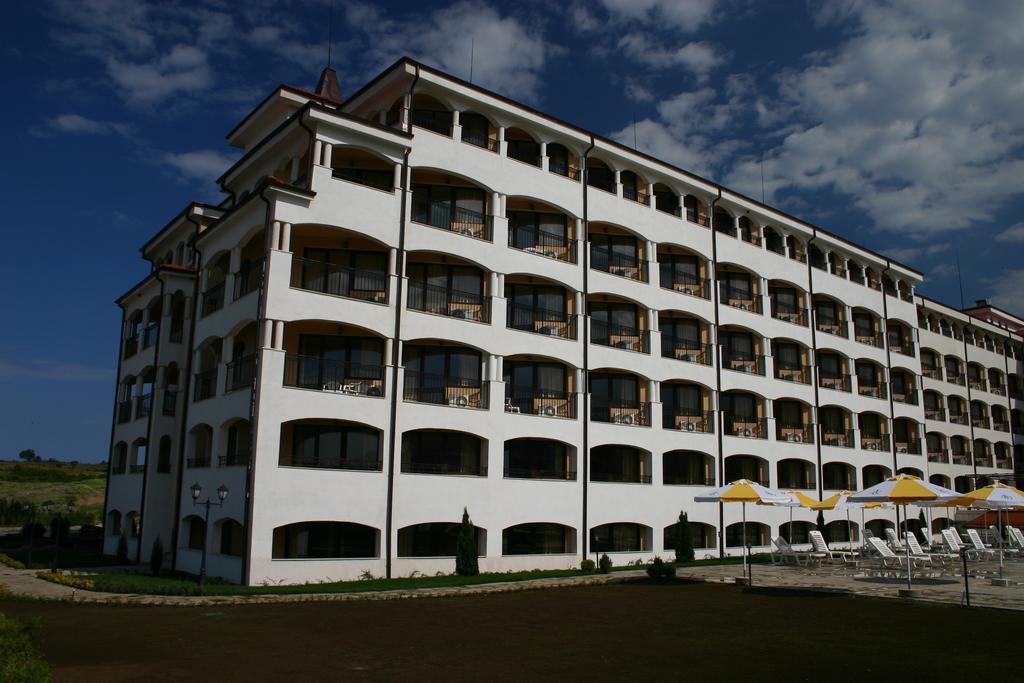 Aparthotel Regina Mare Zarewo Exterior foto
