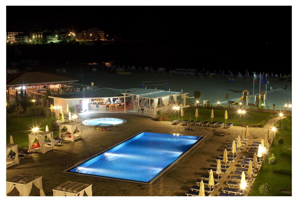 Aparthotel Regina Mare Zarewo Exterior foto